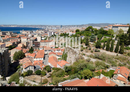 Vue panoramique sur les districts d'Endoume & Pharo Marseille ou Marseille Provence France Banque D'Images