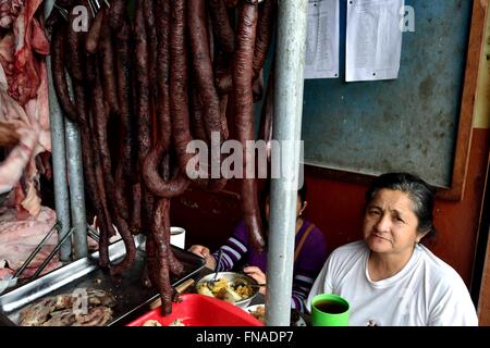 Morcillas - boudin de porc - Marché intérieur de HUANCABAMBA. .Département de Piura au Pérou Banque D'Images