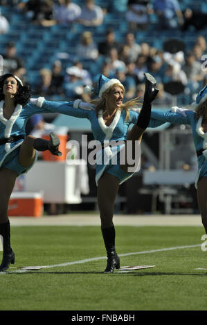 Jacksonville, Floride, USA. 23 Dec, 2007. Jacksonville Jaguars cheerleaders au cours de l'avocats adjoints 49-11 victoire contre les Raiders d'Oakland à Jacksonville Municipal Stadium le 23 décembre 2007 à Jacksonville, en Floride. ZUMA Press/Scott A. Miller © Scott A. Miller/ZUMA/Alamy Fil Live News Banque D'Images