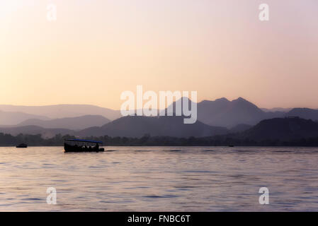 Le lac Pichola, Udaipur, Rajasthan, Inde Banque D'Images