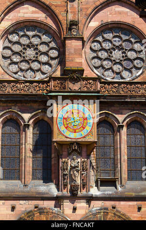 Horloge astronomique, la Cathédrale Notre Dame de Strasbourg, Alsace France Banque D'Images