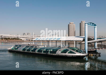 Hotaluna, unique, de conception des bateaux de croisière de la baie de Tokyo, Tokyo, Odaiba, Tokyo, Japon Banque D'Images