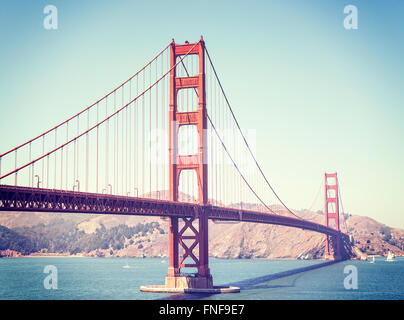 Stylisé rétro Golden Gate Bridge à San Francisco, USA. Banque D'Images