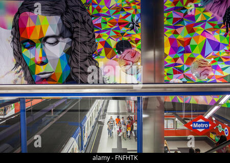 Métro, Paco de Lucia, la station murale graffiti par Roch333 et Okuda. Madrid, Espagne Banque D'Images