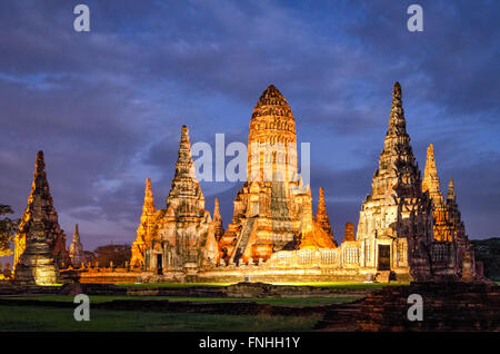 Ayutthaya (Thaïlande) Wat Chaiwatthanaram temple (ruines) Banque D'Images