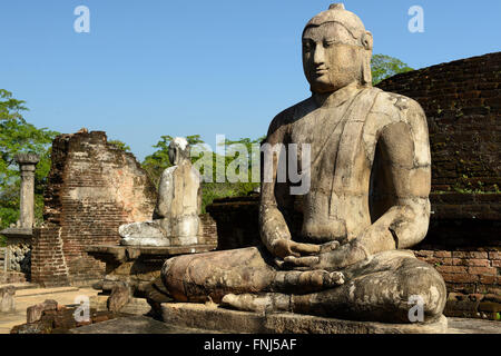 Polonnaruwa ruine était la deuxième capitale du Sri Lanka après la destruction de Polonnaruwa. La photographie est la présentation vatadag Banque D'Images