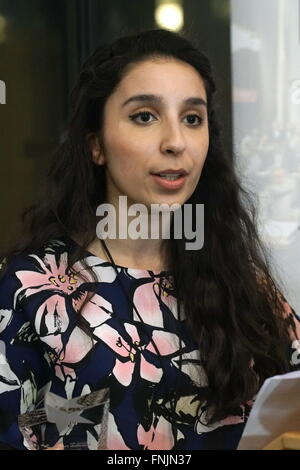 Londres, Royaume-Uni. 15 mars, 2016. Présentateur à la fête la plus réussie Newroz kurdes en Grande-Bretagne Awards le 15 mars 2016 à la Portcullis House à Londres. Credit : Voir Li/Alamy Live News Banque D'Images