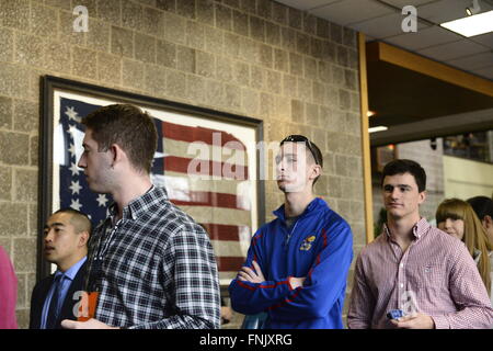 Villanova, Pennsylvania, USA. Mar 16, 2016. Scène du 16 mars 2016 Réunion publique de OH Gov. John Kasich Villanova U. dans la banlieue de Philadelphie, PA. © Bastiaan Slabbers/ZUMA/Alamy Fil Live News Banque D'Images