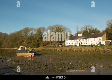 Quai rouge Bay (Traeth Coch), Anglesey Banque D'Images