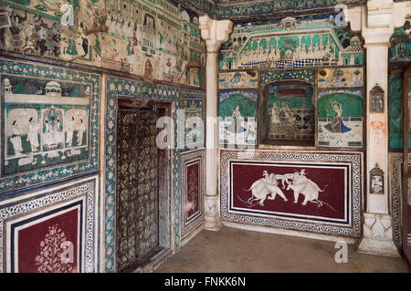La peinture sur le mur du Chitrashala à Bundi, Rajasthan, Inde Banque D'Images