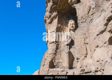 Sculpture de Bouddha en pierre dans la grotte Banque D'Images