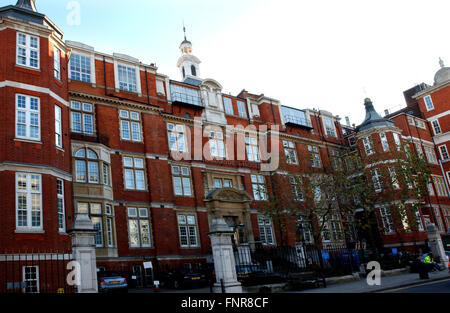 L'entrée fermée au Royal Marsden Hospital de Londres. Royal Marsden Hospital est un hôpital spécialisé dans le traitement du cancer Banque D'Images