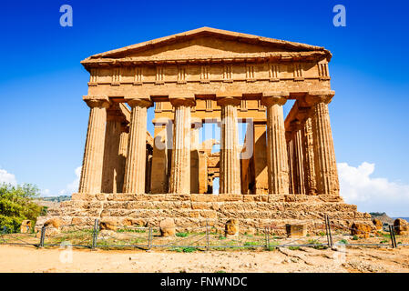 Agrigente, Sicile, Italie. Ercole le grec ancien temple dans la Vallée des Temples, l'île sicilienne. Banque D'Images