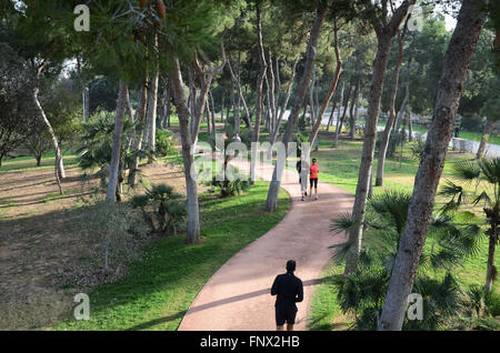 Le jogging dans le Jardin del Turia, Valencia Espagne Banque D'Images