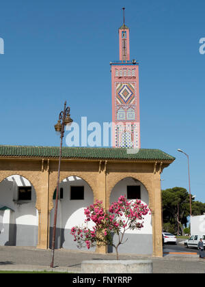 Maroc, Tanger, le Grand Socco, mosquée Banque D'Images