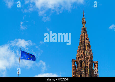 Façade de Cathédrale Notre-Dame, Strasbourg, Alsace, France Banque D'Images