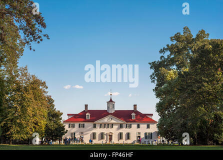 La plantation de Mount Vernon Estate accueil hôtel particulier de George et Martha Washington. Près de Alexandria en Virginie et à Washington DC. Banque D'Images