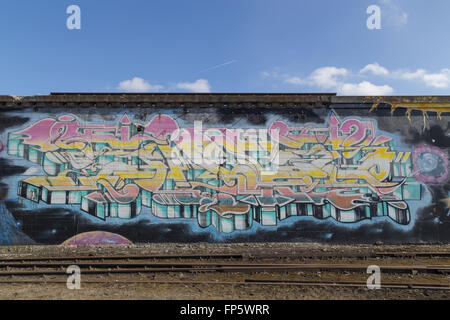 Copenhague, Danemark - Mars 17, 2016 : Graffiti murale dans le quartier industriel abandonné. Banque D'Images