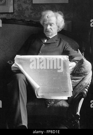 Mark Twain. Portrait de l'écrivain américain Destouches,par Charles Bolles, Mai 1901 Banque D'Images