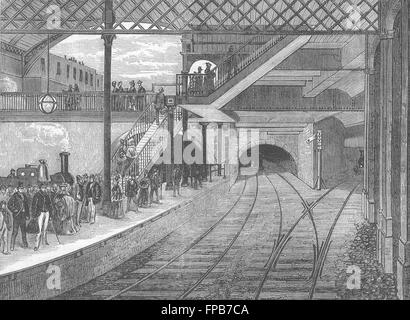 Londres : La Station de métro de King's Cross en 1880, ancien Banque D'Images