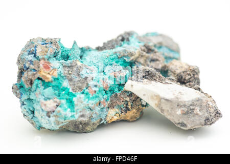 Macro photo détaillée de l'azurite et malachite minéral isolated over white Banque D'Images