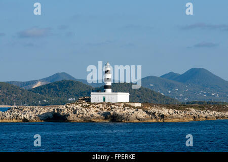 Phare, petite île entre Ibiza et Formentera, Pityuses, Iles Baléares, Espagne, Europe Banque D'Images