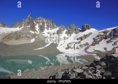 Cerro Palo, de l'Est et le lac de montagne au-dessus de Campamento Nueva Zelandes, Patagonie, Chili Banque D'Images