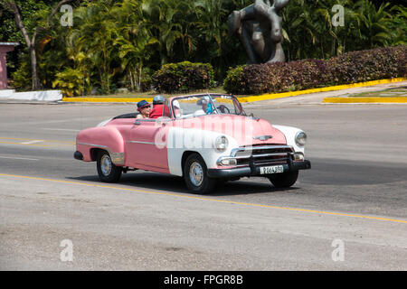 Amérique du Nord, Amérique Latine, Caraïbes, Cuba, La Havane, voitures anciennes. 1952 Chevrolet. Usage éditorial uniquement. Banque D'Images