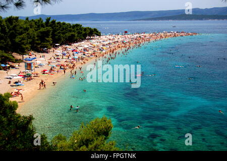 Crowdes de personnes sur Golden Cap sur l'île de Brac, Croatie Banque D'Images