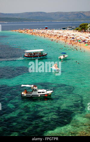 Crowdes de personnes sur Golden Cap sur l'île de Brac, Croatie Banque D'Images