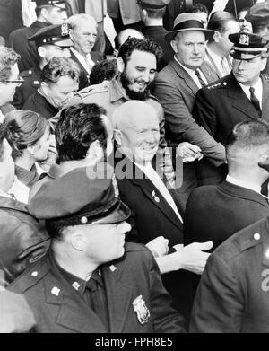 Fidel Castro, Premier Ministre de Cuba et Nikita Khrouchtchev, premier secrétaire du Parti communiste de l'Union soviétique à New York, 1960 Banque D'Images