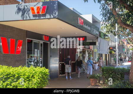 Succursale de banque Westpac à Avalon Beach, Sydney, New South Wales, Australie Banque D'Images