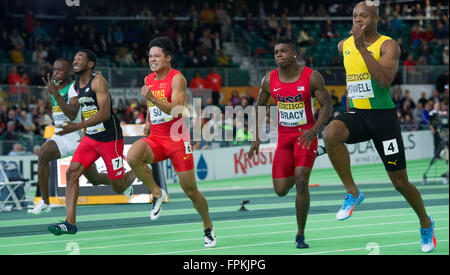 Portland, USA. 18 Mar, 2016. Bingtian su(3e, L) de la concurrence de la Chine au cours de la Men's 60 mètres à la demi-finale 2016 championnats du monde en salle d'athlétisme à l'Oregon Convention Center à Portland, États-Unis, le 18 mars 2016. Crédit : Yang Lei/Xinhua/Alamy Live News Banque D'Images