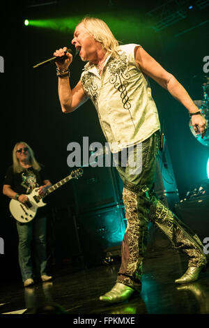 Milan Italie. 18 mars 2016. Le groupe de rock anglais Uriah Heep effectue sur scène à Fabrique pendant la tournée 2016 'Outsider' Credit : Rodolfo Sassano/Alamy Live News Banque D'Images