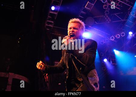 Las Vegas, NV, USA. 18 Mar, 2016. Billy Idol Billy Idol pour présents : Forever au House of Blues de Las Vegas, le Mandalay Bay Resort and Casino Events Center, Las Vegas, NV le 18 mars 2016. Credit : James Atoa/Everett Collection/Alamy Live News Banque D'Images