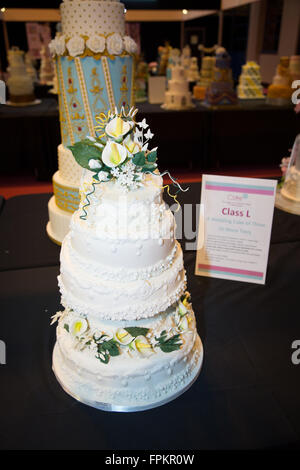 Birmingham, UK. 19 mars, 2016. Gâteau de mariage sur l'affichage à l'International Gâteau Crédit : Steven re/Alamy Live News Banque D'Images