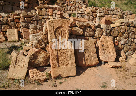 Khatchkars en Arménie, monastère de Noravank Banque D'Images