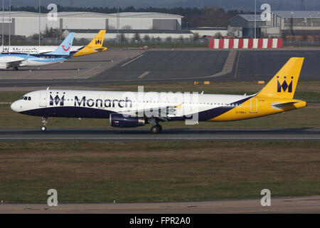 Airbus A321 un monarque320 Banque D'Images