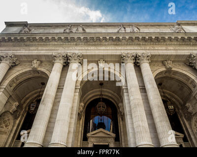 Bibliothèque publique de New York, 5e Avenue, New York City, États-Unis. Banque D'Images