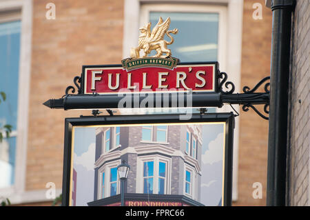 Fuller's Brewery Pub à Garrick Street, Covent Garden London signe avec l'extérieur. Banque D'Images