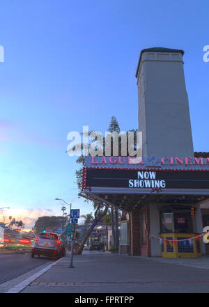 Laguna Beach, Californie, le 8 mars 2016 : La Laguna Cinema ouverte en 1922 et fermée en 2015. Usage éditorial. Banque D'Images