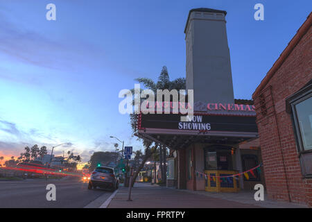 Laguna Beach, Californie, le 8 mars 2016 : La Laguna Cinema ouverte en 1922 et fermée en 2015. Usage éditorial. Banque D'Images