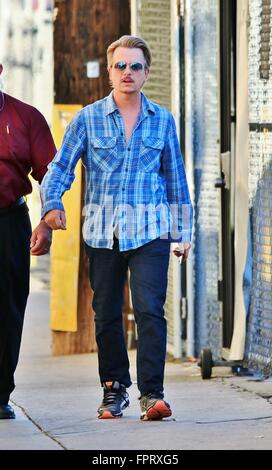 David Spade vient à Hollywood pour une comparution sur Jimmy Kimmel Live ! En vedette : David Spade Où : Hollywood, California, United States Quand : 15 Oct 2016 Banque D'Images