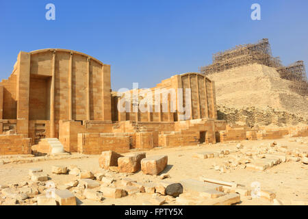 Capacités et les ruines dans la nécropole de Saqqara, en Egypte Banque D'Images