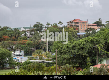 La ville de Castries, Sainte-Lucie- Harbour dans ce petit pays des Caraïbes. Banque D'Images