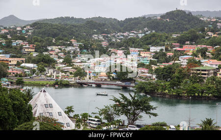 La ville de Castries, Sainte-Lucie- Harbour dans ce petit pays des Caraïbes. Banque D'Images