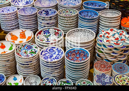 La céramique Turque classique sur le marché Banque D'Images