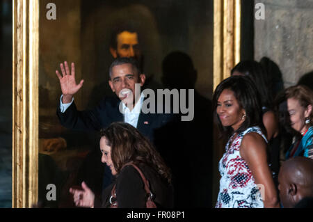 La Havane. Mar 20, 2016. Le président américain Barack Obama et son épouse Michelle Obama visite les Capitanes Generales Palace à La Havane le 20 mars 2016. Barack Obama est arrivé à La Havane le dimanche pour 3 jours, visite historique à Cuba. Credit : Str/Xinhua/Alamy Live News Banque D'Images