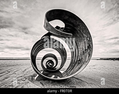 Cleveleys tourbillons et de contours. Mary's Golden shell sur Cleveleys beach. Banque D'Images