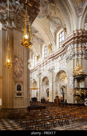 L'intérieur baroque de l'église Sainte Anne à Cracovie, Pologne. Banque D'Images